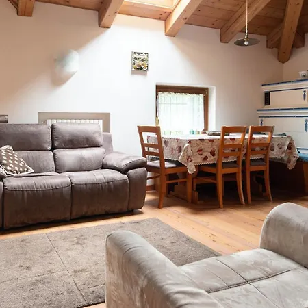 Mansarda 4 Posti Letto In A Borca Di Cadore * Villanova (Belluno)