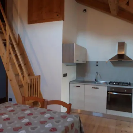 Apartment Mansarda 4 Posti Letto In A Borca Di Cadore